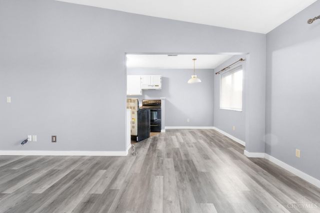 9489 Woodland Hills Drive, West Chester, OH 45011