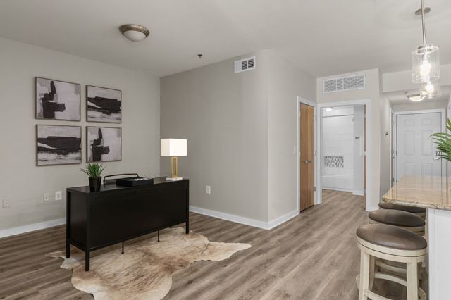 1803 Broadway Apt 604, Nashville, TN 37203