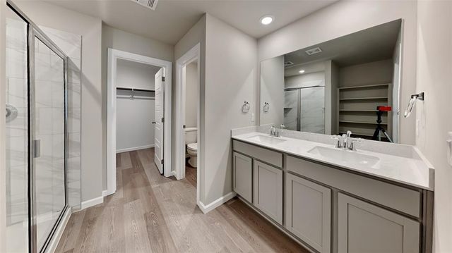 10504 SW 41st Place, Oklahoma City, OK 73099