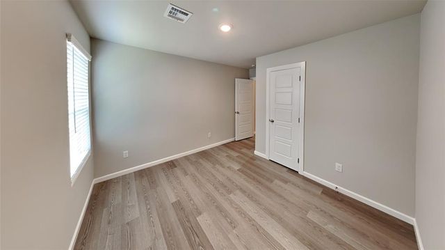 10504 SW 41st Place, Oklahoma City, OK 73099