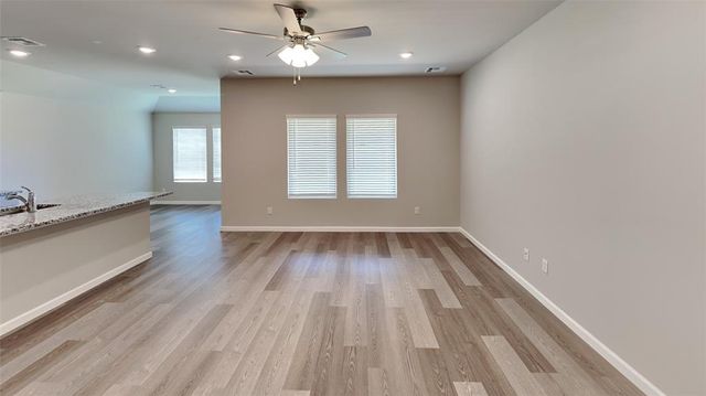 10504 SW 41st Place, Oklahoma City, OK 73099