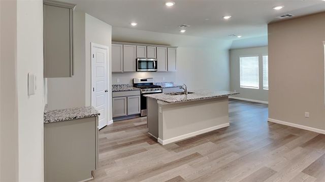 10504 SW 41st Place, Oklahoma City, OK 73099