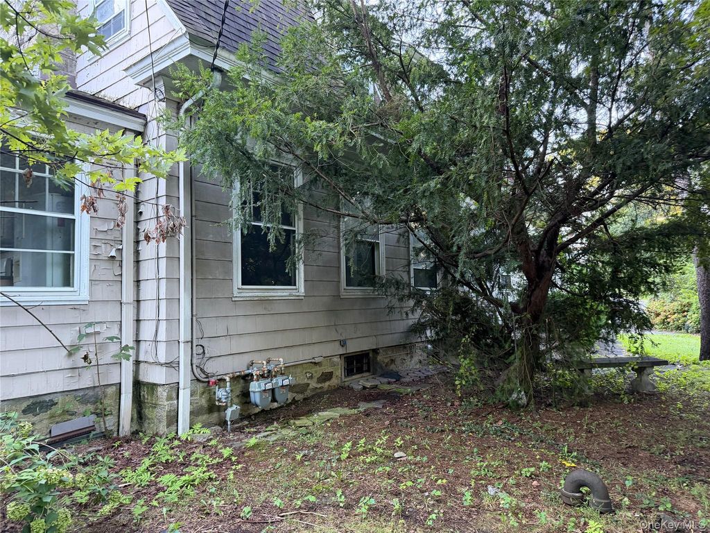 29 Woodland Place, White Plains, NY 10606 — photo 5