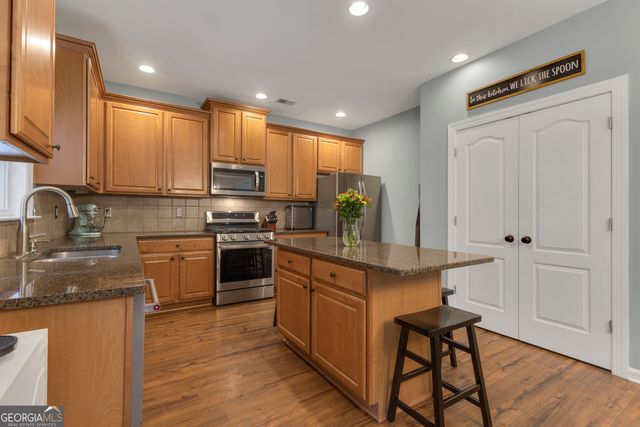 105 Tudor Way, Senoia, GA 30276