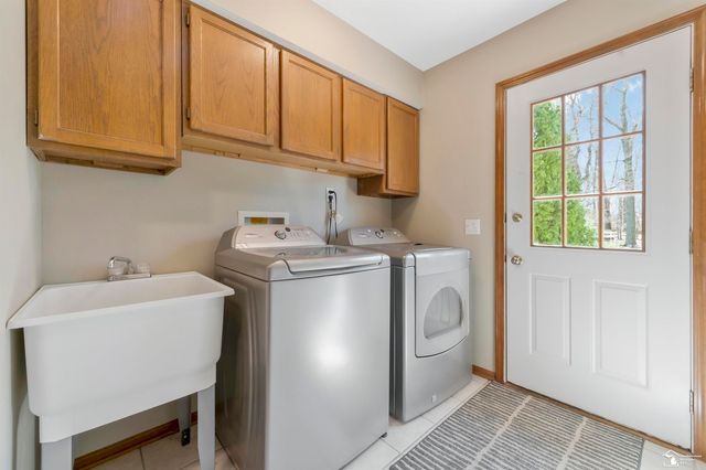 1615 Northridge Drive, Monroe, MI 48162