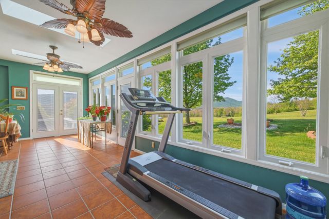 340 NAZARETH DR, Fort Valley, VA 22652