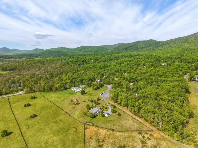 340 NAZARETH DR, Fort Valley, VA 22652