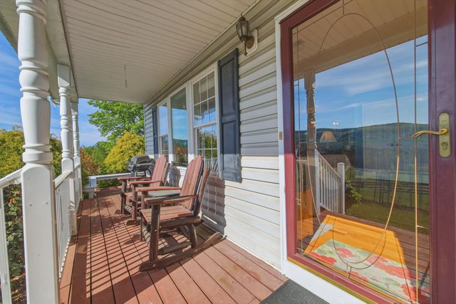 340 NAZARETH DR, Fort Valley, VA 22652