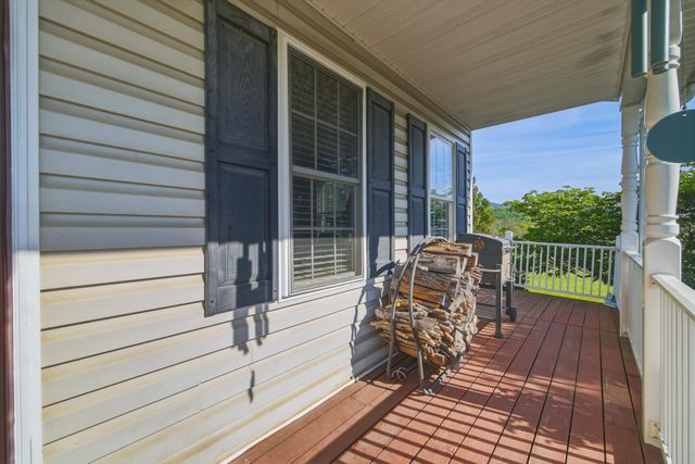 340 NAZARETH DR, Fort Valley, VA 22652