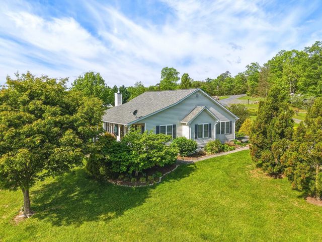 340 NAZARETH DR, Fort Valley, VA 22652