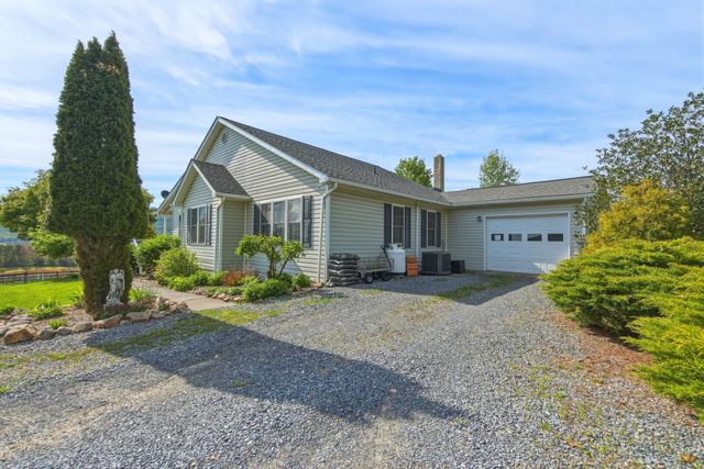 340 NAZARETH DR, Fort Valley, VA 22652