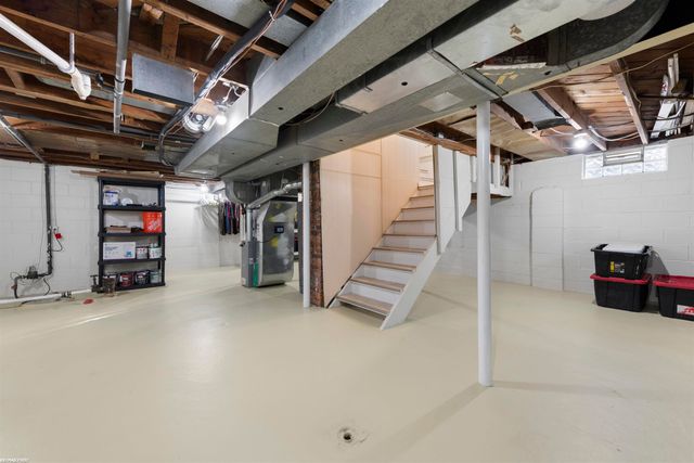 44 W. Tacoma Street, Clawson, MI 48017