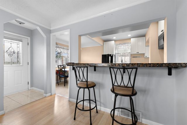 44 W. Tacoma Street, Clawson, MI 48017