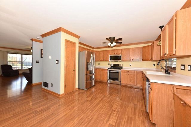 1511 Redtail DRIVE, Hartford, WI 53027