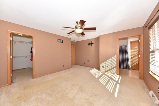 1511 Redtail DRIVE, Hartford, WI 53027