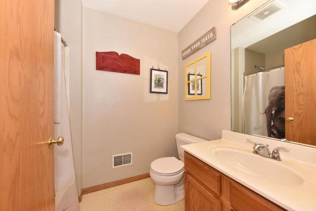 1511 Redtail DRIVE, Hartford, WI 53027