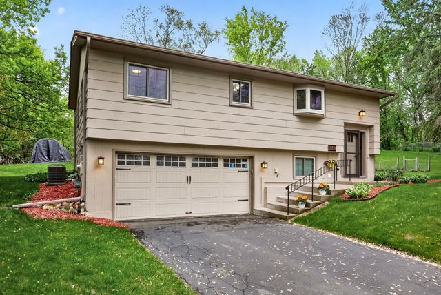 1340 Balsam Street E, Eagan, MN 55123