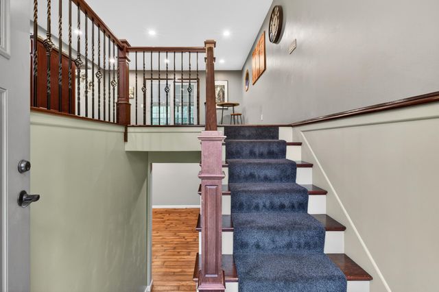 1340 Balsam Street E, Eagan, MN 55123