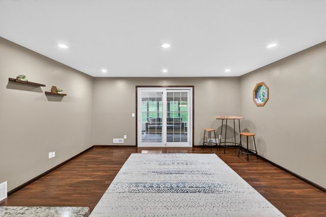 1340 Balsam Street E, Eagan, MN 55123