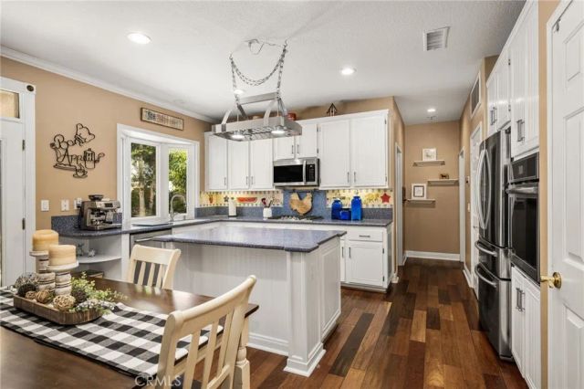 67 Declaration, Irvine, CA 92602