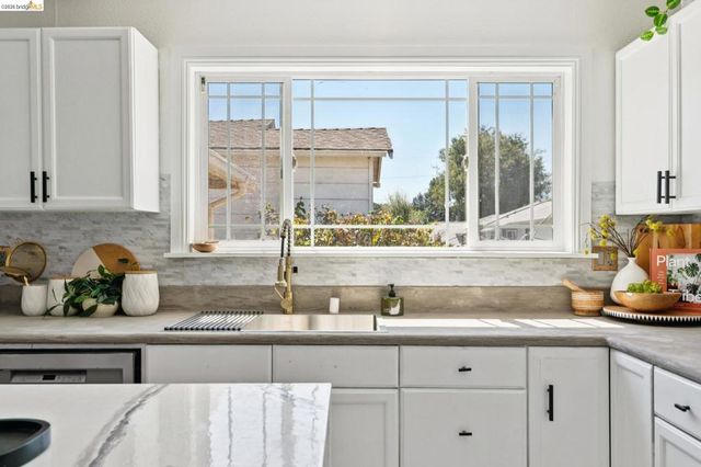 4400 Sycamore Avenue, Richmond, CA 94804