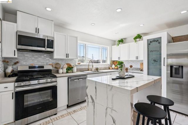 4400 Sycamore Avenue, Richmond, CA 94804