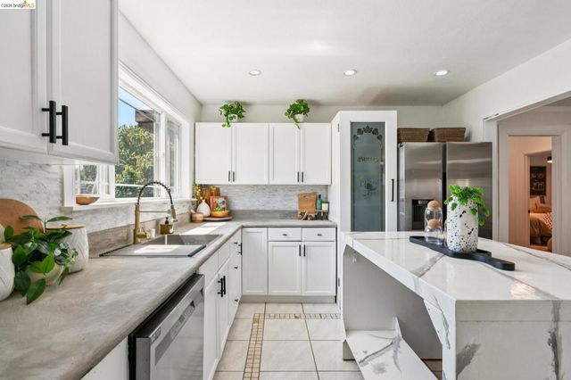 4400 Sycamore Avenue, Richmond, CA 94804