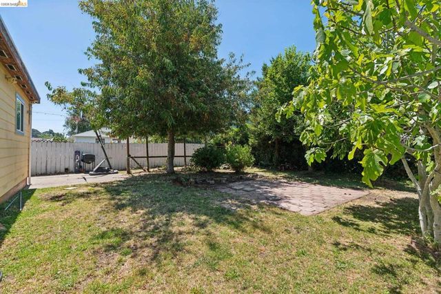 4400 Sycamore Avenue, Richmond, CA 94804