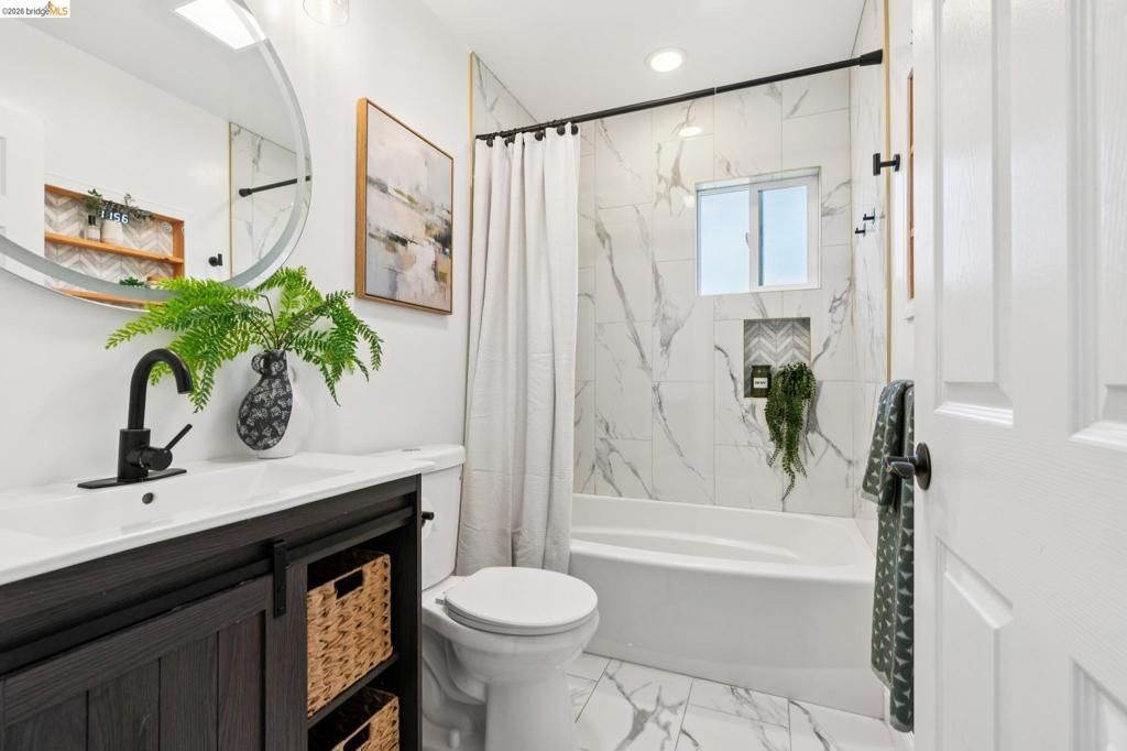 Image 25 of property listing at 4400 Sycamore Avenue, Richmond, CA 94804