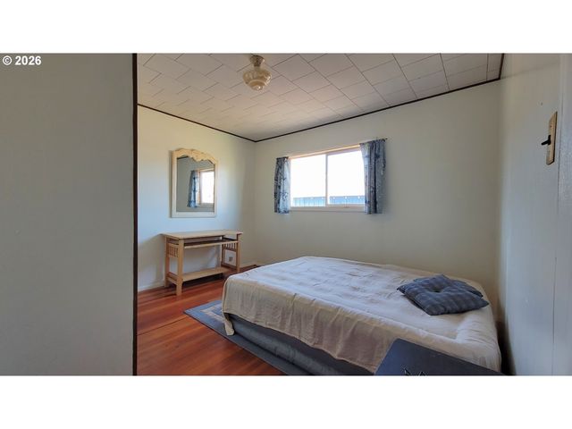 292 BISHER St, Halfway, OR 97834