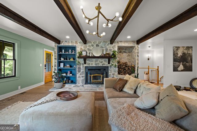 456 W McIntosh Road, Brooks, GA 30205