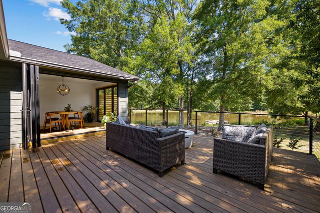456 W McIntosh Road, Brooks, GA 30205