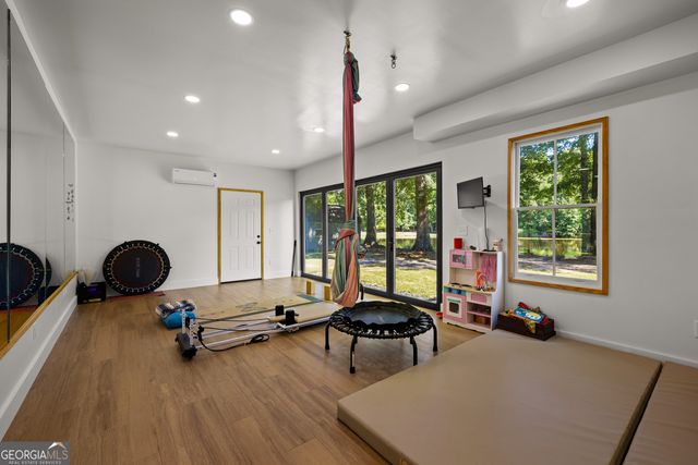 456 W McIntosh Road, Brooks, GA 30205