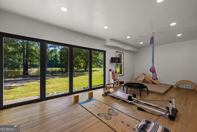 456 W McIntosh Road, Brooks, GA 30205