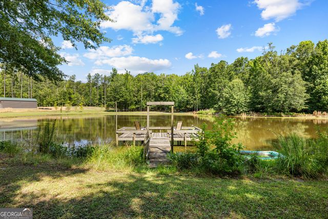 456 W McIntosh Road, Brooks, GA 30205