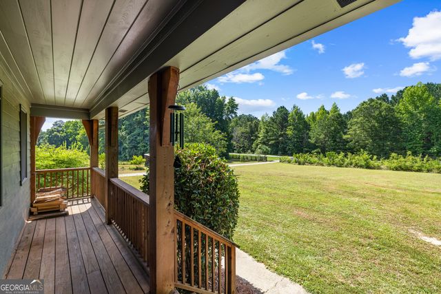 456 W McIntosh Road, Brooks, GA 30205