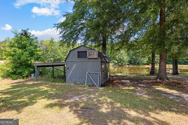 456 W McIntosh Road, Brooks, GA 30205