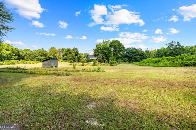 456 W McIntosh Road, Brooks, GA 30205