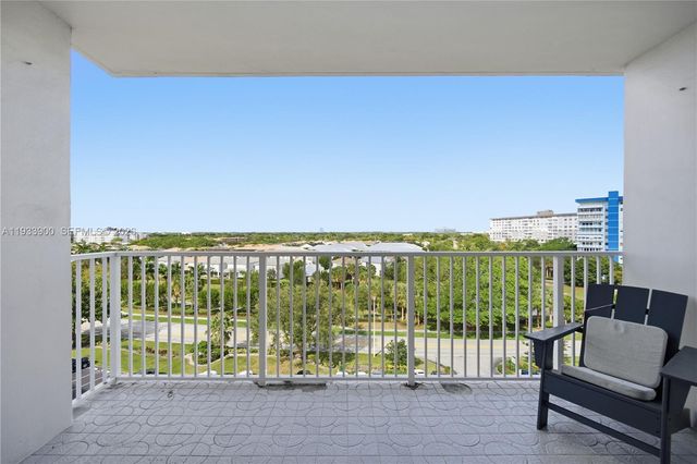 4200 Hillcrest Dr 802 802, Hollywood, FL 33021