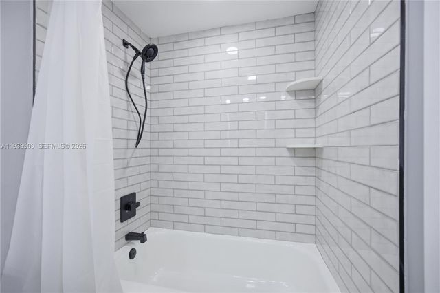 4200 Hillcrest Dr 802 802, Hollywood, FL 33021