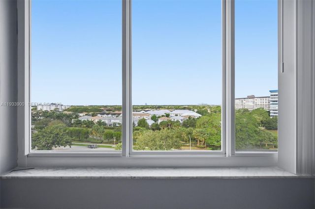 4200 Hillcrest Dr 802 802, Hollywood, FL 33021