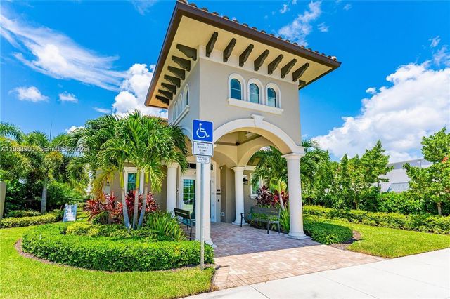 4200 Hillcrest Dr 802 802, Hollywood, FL 33021