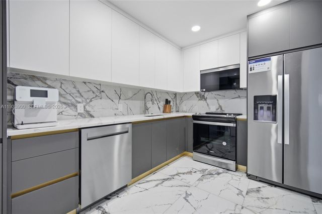 4200 Hillcrest Dr 802 802, Hollywood, FL 33021