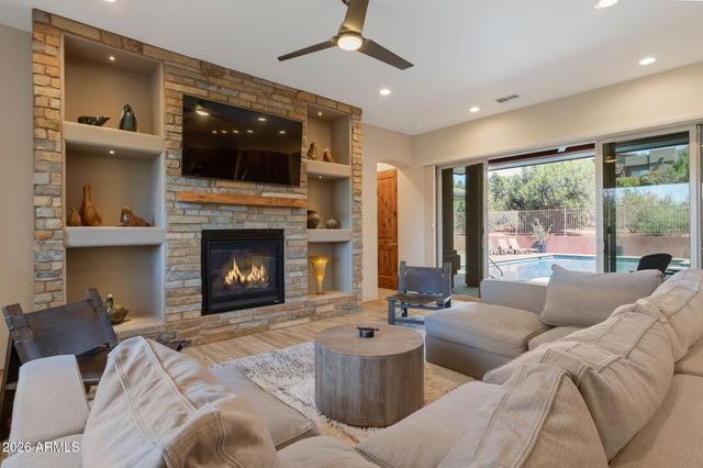 90 RIMSTONE Circle, Sedona, AZ 86336