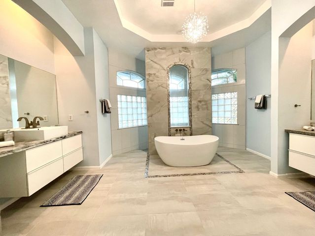 16146 N 72nd Dr Drive N, Palm Beach Gardens, FL 33418