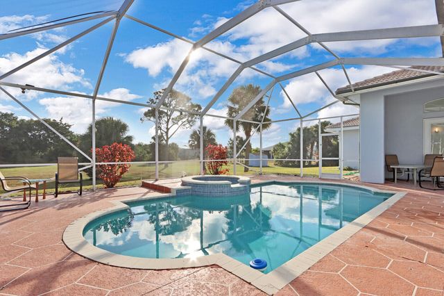 16146 N 72nd Dr Drive N, Palm Beach Gardens, FL 33418
