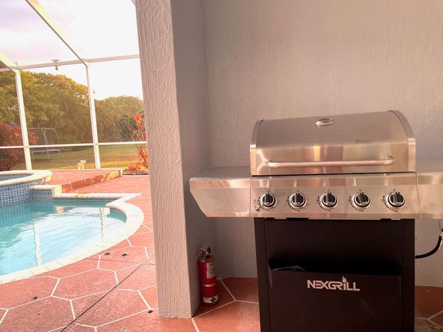 16146 N 72nd Dr Drive N, Palm Beach Gardens, FL 33418