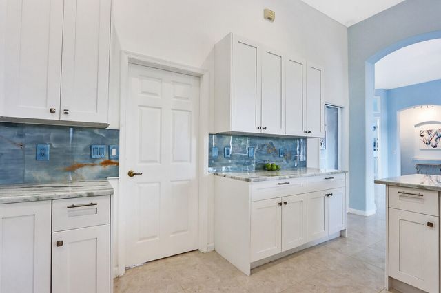 16146 N 72nd Dr Drive N, Palm Beach Gardens, FL 33418