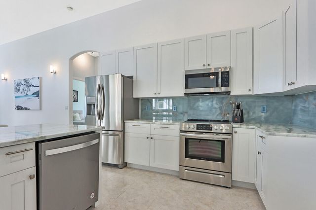 16146 N 72nd Dr Drive N, Palm Beach Gardens, FL 33418