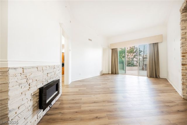 2747 Paradise Road 104, Las Vegas, NV 89109